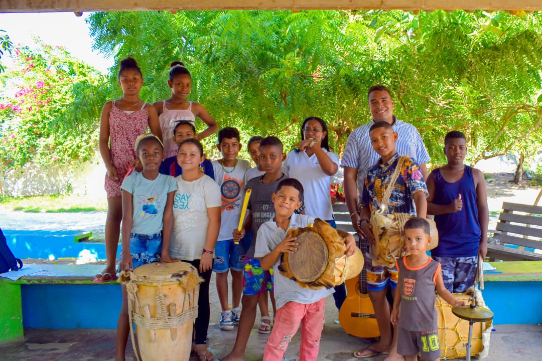 Programas_sociales_con_niños_en_Baru_Cartagena